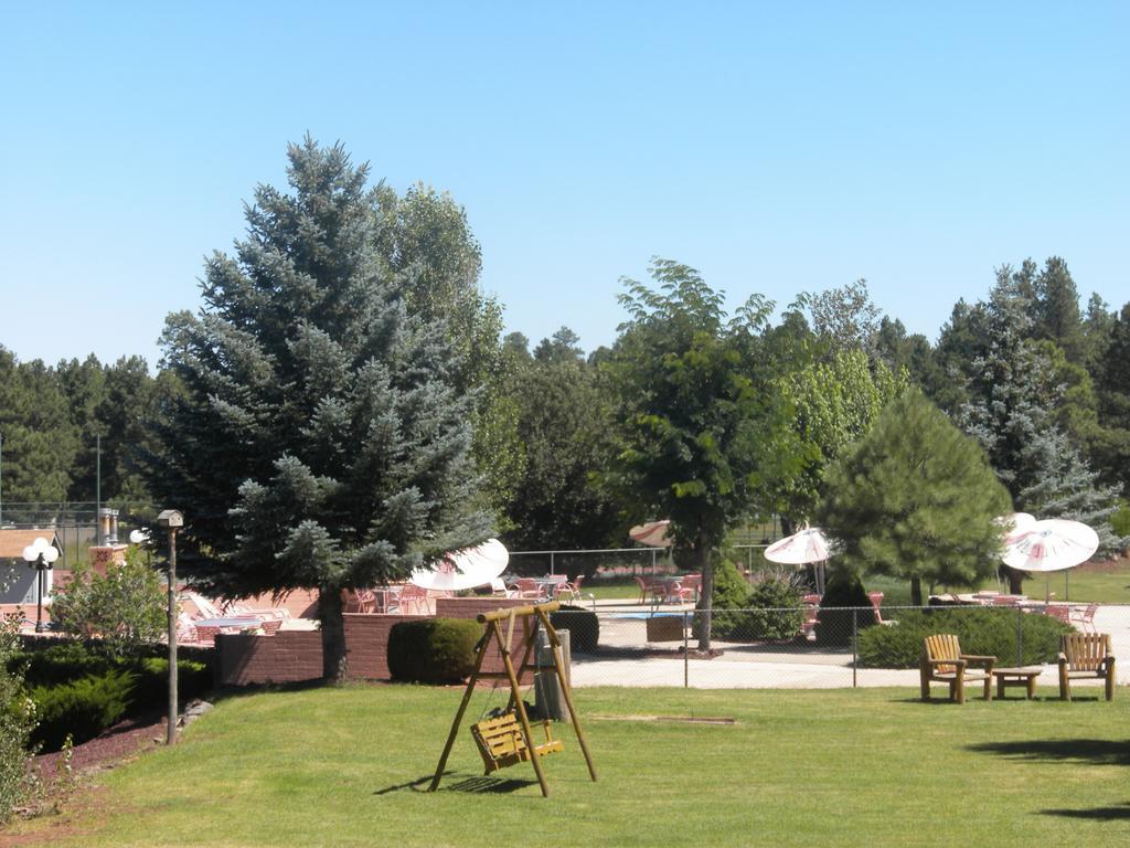 Mountain Ranch Resort At Beacon Hill Williams Esterno foto